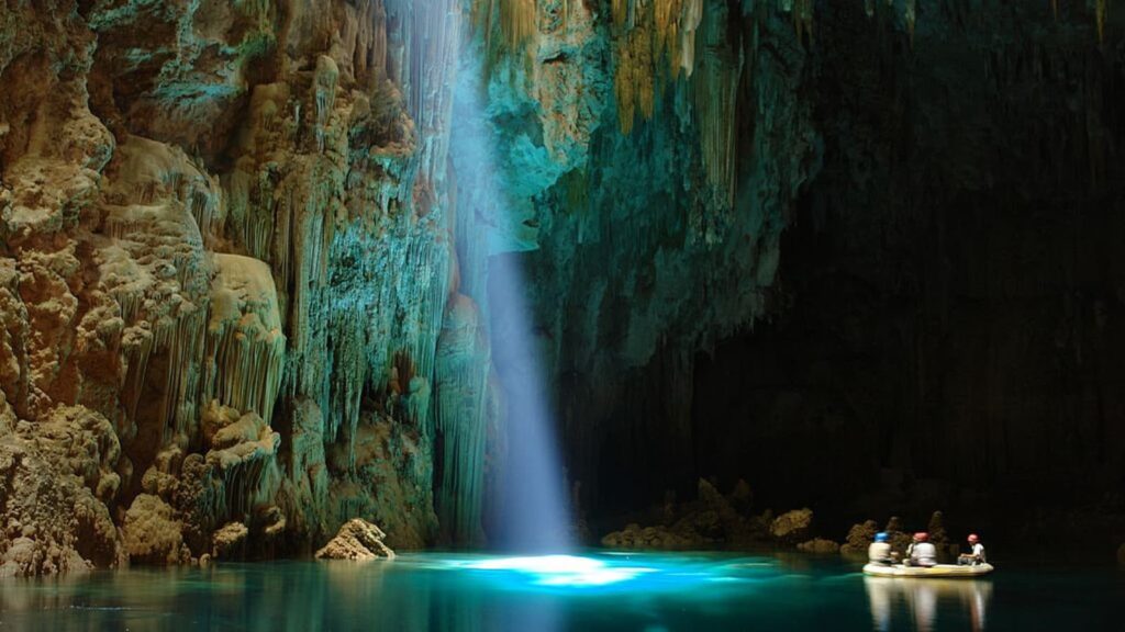 Abismo Anhumas em Bonito, Mato Grosso do Sul