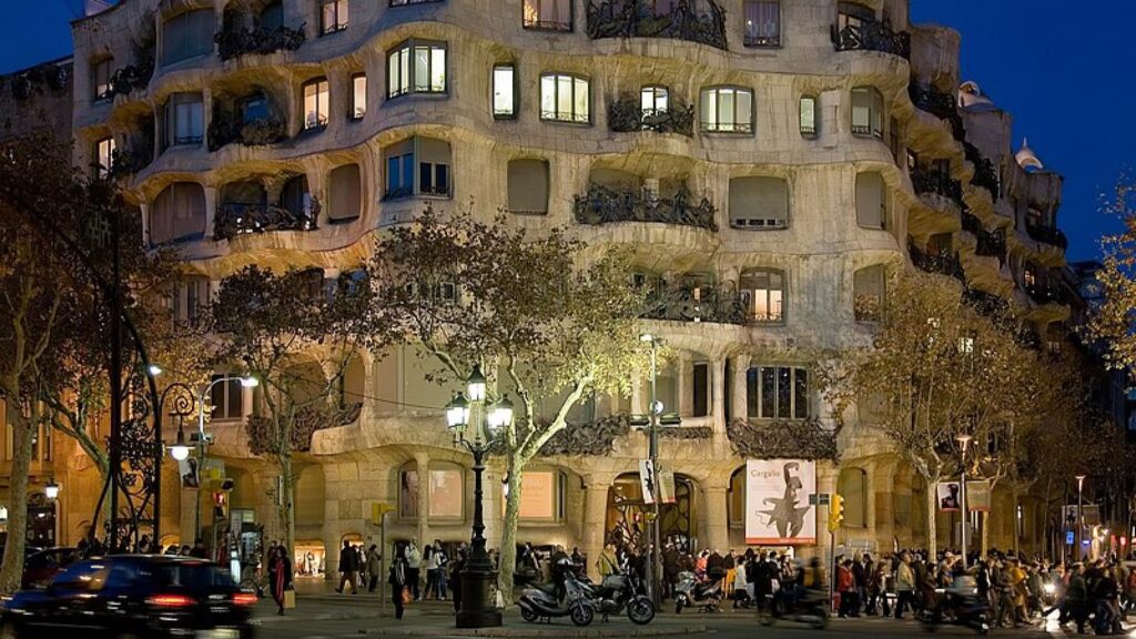 Casa Milà em Barcelona na Espanha