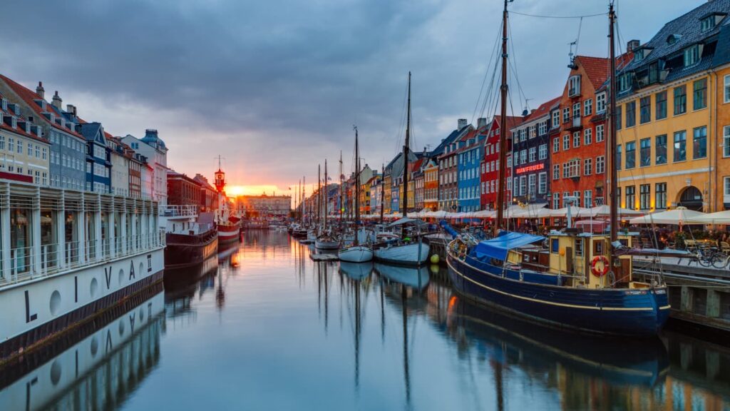 Nyhavn em Copenhague na Dinamarca