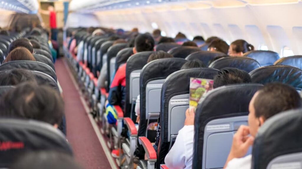 Poltronas de avião ocupadas