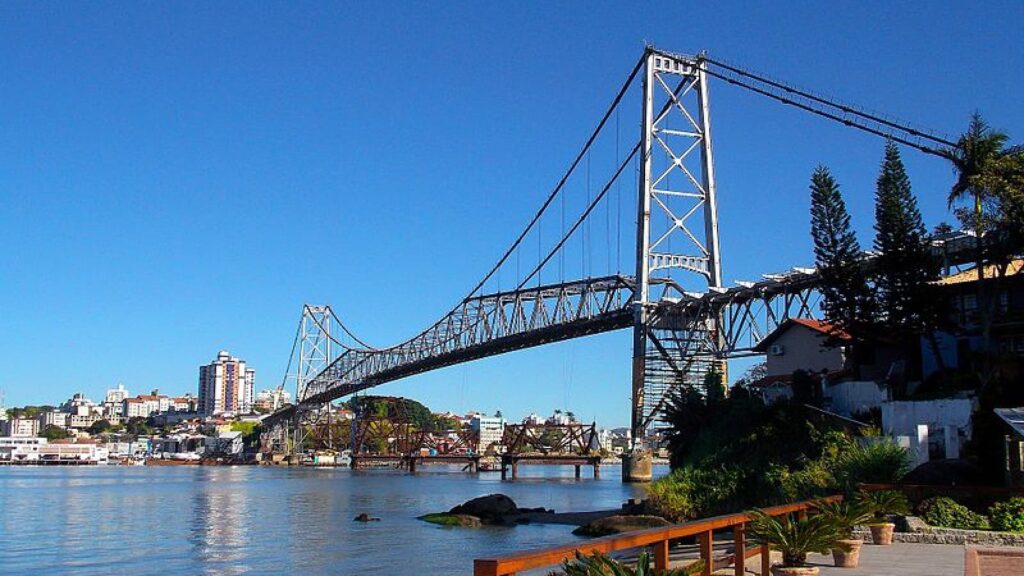 Ponte Hercilio Luz em Florianópolis, Santa Catarina