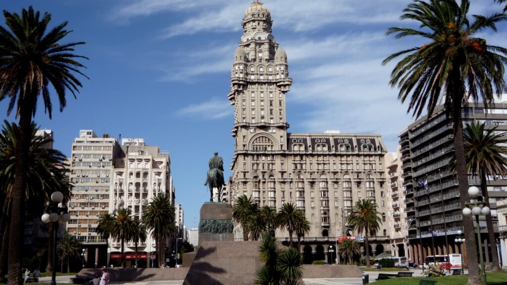 Praça Independência em Montevidéu, Uruguai