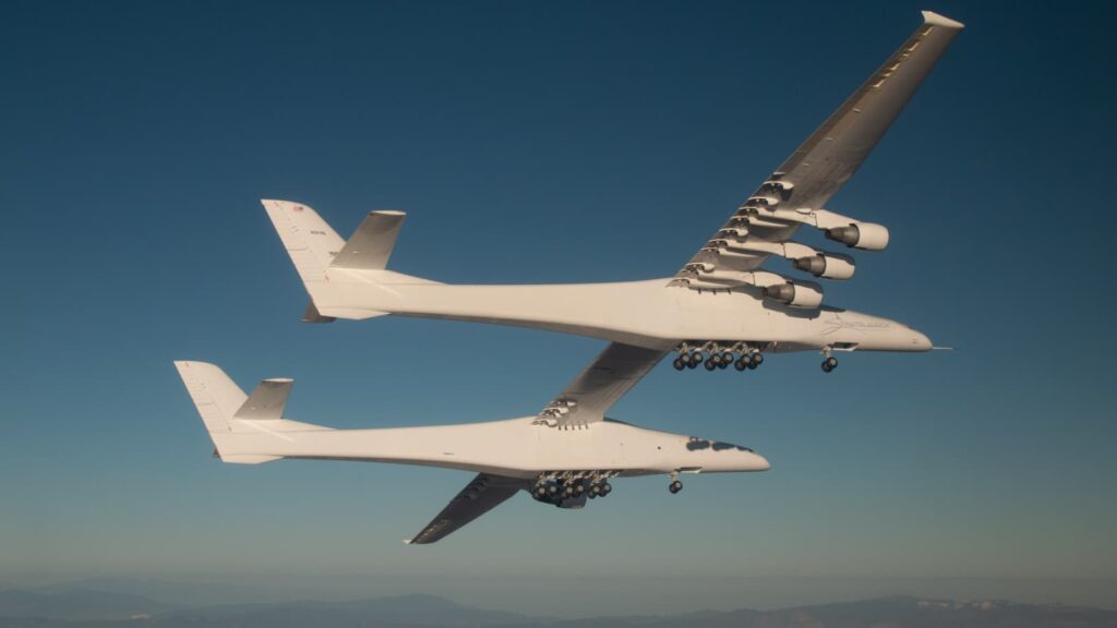 Scaled Composites Stratolaunch no céu